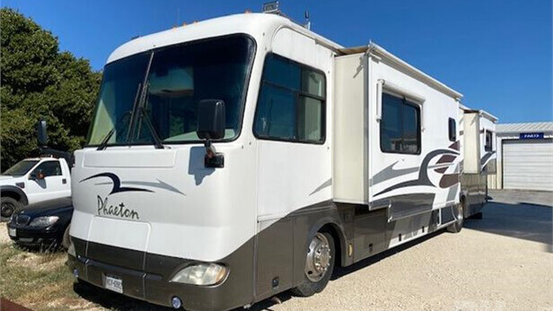2002 Tiffin Phaeton - 40GH