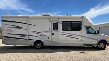 2005 GULF STREEM COACH BT CRUISER 5290