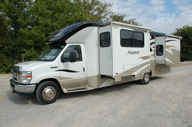2011 Winnebago Aspect 28B