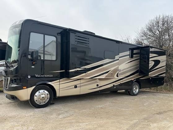 2015 HOLIDAY RAMBLER VACATIONER 36DBT