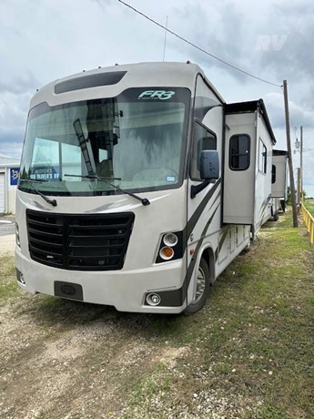 2016 FOREST RIVER FR3 29DS