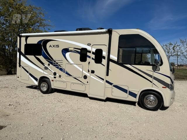 2016 Thor Motor Coach Axis 24.1