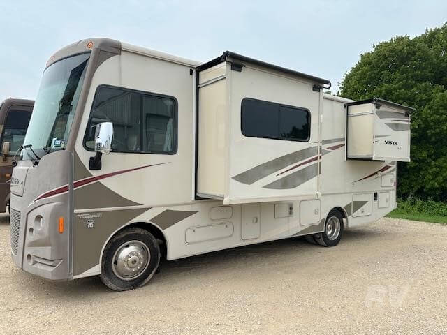 2016 WINNEBAGO VISTA LX 27N