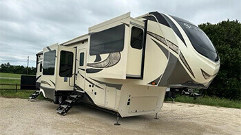2017 Grand Design Solitude 379FL