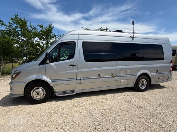 2018 AIRSTREAM INTERSTATE LOUNGE EXT