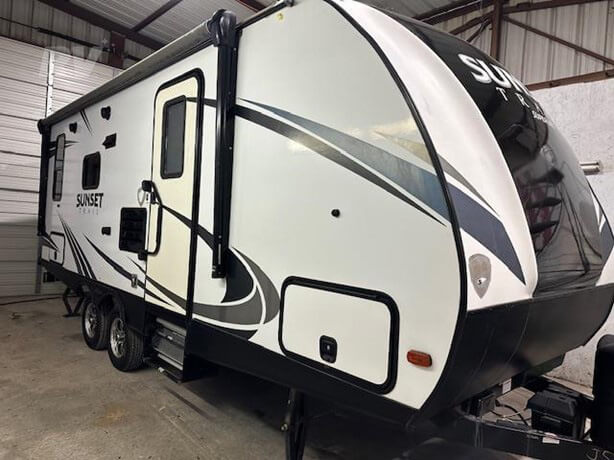 2018 CROSSROADS SUNSET TRAIL SUPER LITE 200RD